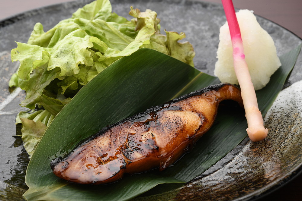 Grilled soy sauce in black cold